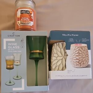 Croton Green Candle Holders Accents